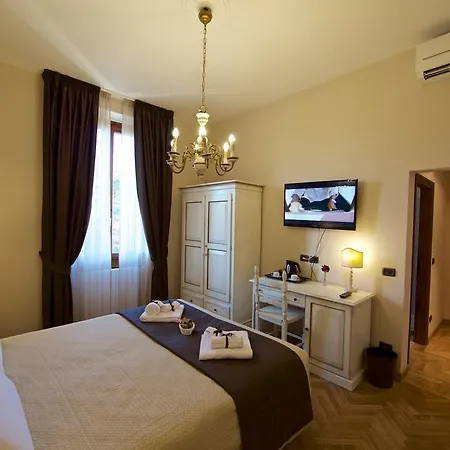 I Cipressi Del Poggio *